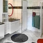 펜션 4 Bedroom Gorgeous In