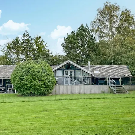 4 Bedroom Gorgeous In * Tranekær