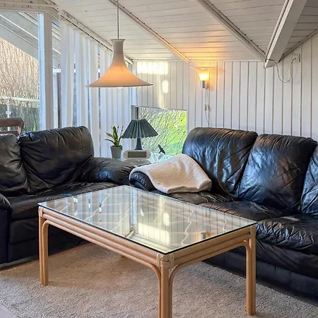 4 Bedroom Gorgeous In *