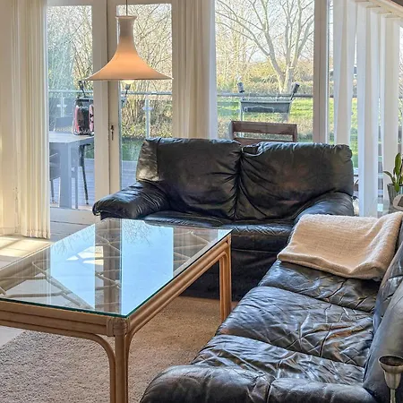 4 Bedroom Gorgeous In Tranekær